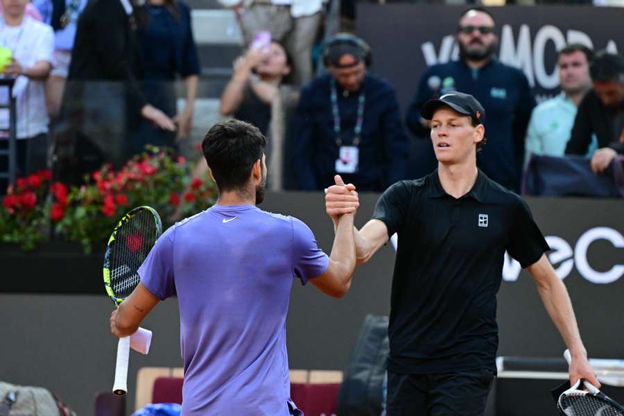 Carlos Alcaraz und Jannik Sinner im Finale von Rom.