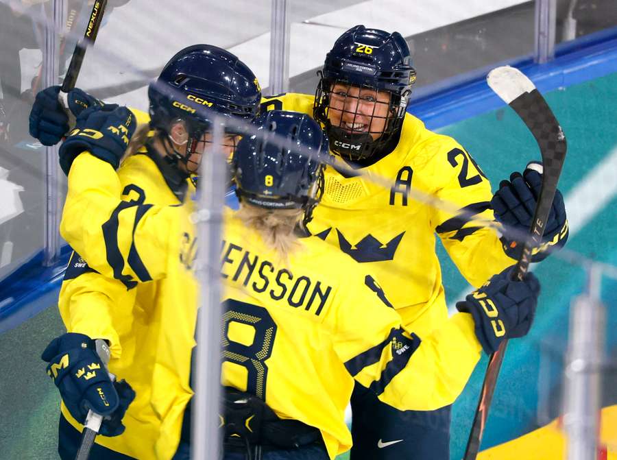 Radost švédských hokejistek.