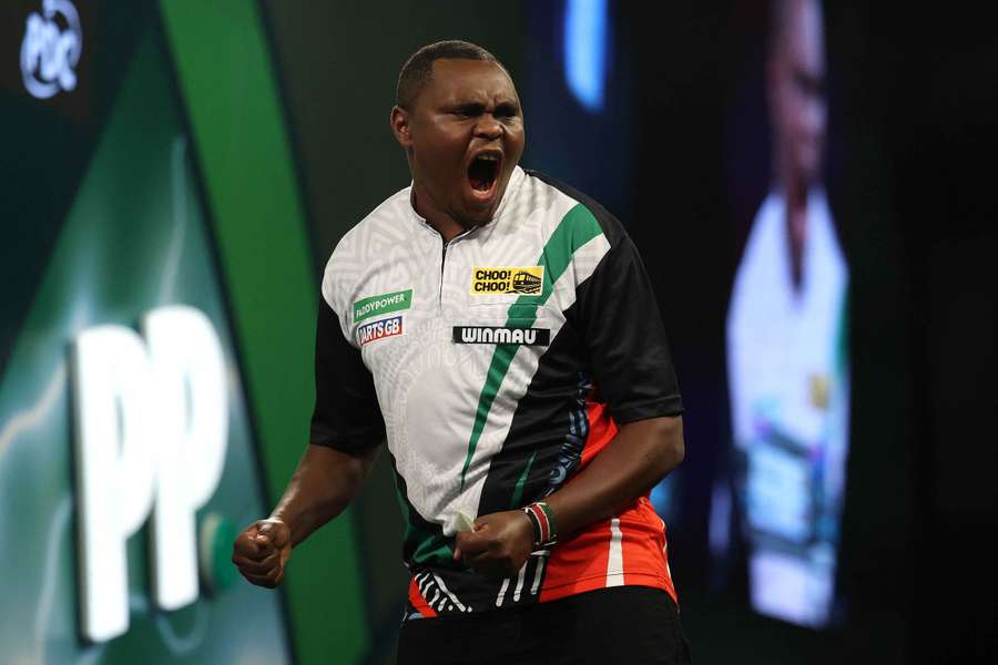 David Munyua erreicht bei der Darts-WM völlig überraschend die zweite Runde