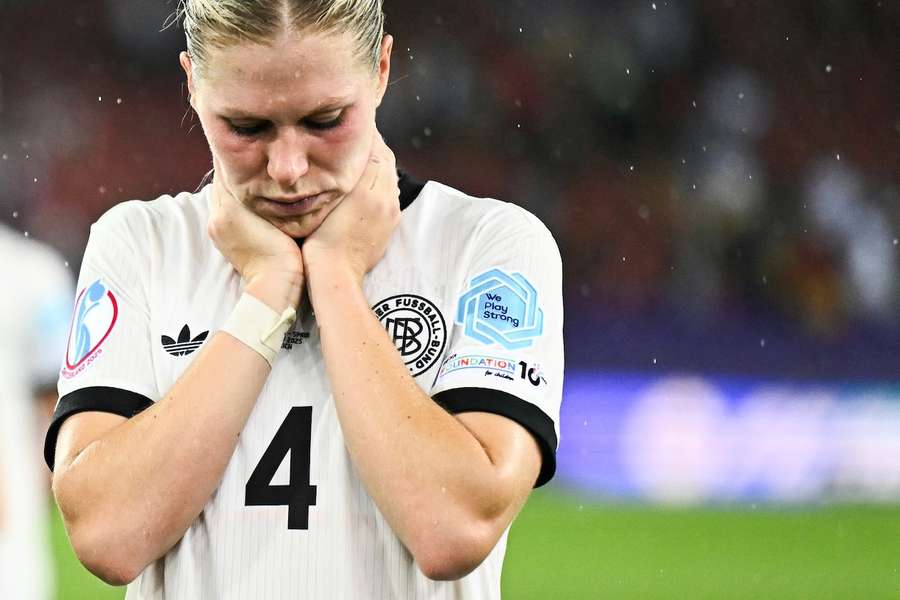 Rebecca Knaak nach dem Ausscheiden des DFB-Teams gegen Spanien.