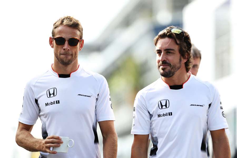 Jenson Button y Fernando Alonso