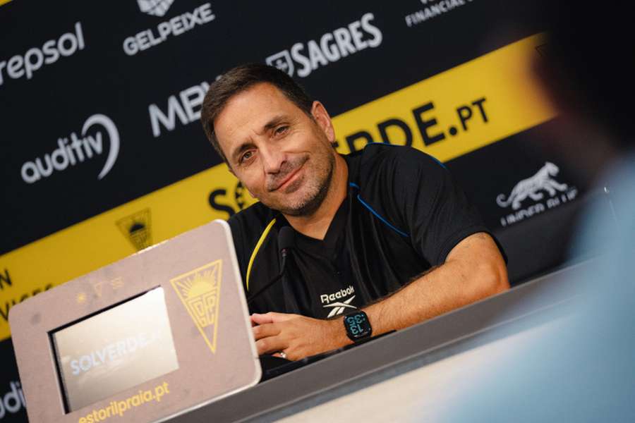 Vasco Matos, treinador do Estoril Vasco Matos, treinador do Estoril