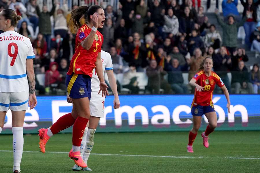 María Méndez celebra su gol ante República Checa.