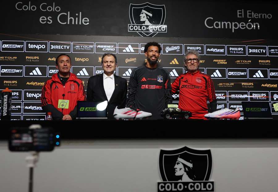 Vozinha, junto a Anibal Mosa, Jaime Pizarro y Daniel Morón Vozinha, junto a Anibal Mosa, Jaime Pizarro y Daniel Morón