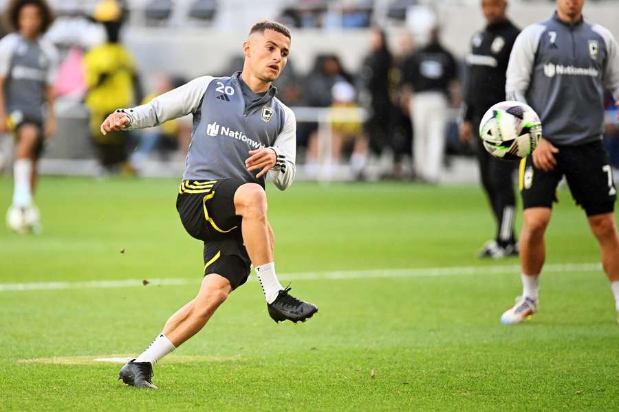 Alex Mățan a retrogradat la finalul sezonului în liga a 2-a din Emiratele Arabe Unite, alături de Dibba Al Hisn Alex Mățan a retrogradat la finalul sezonului în liga a 2-a din Emiratele Arabe Unite, alături de Dibba Al Hisn