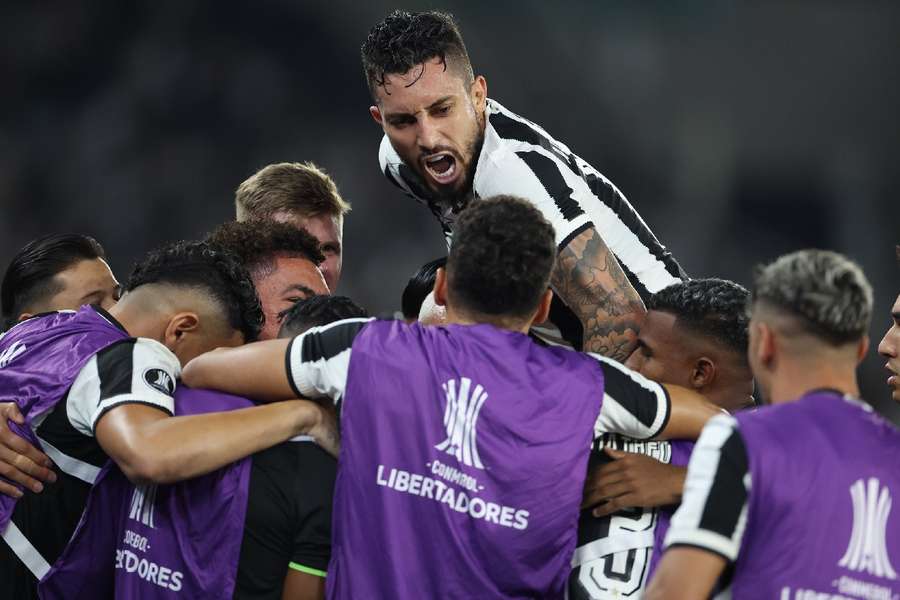 Botafogo celebra noite apoteótica no Rio de Janeiro