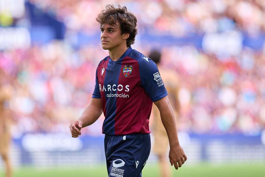 Carlos Álvarez tem cláusula de rescisão de 25 milhões de euros