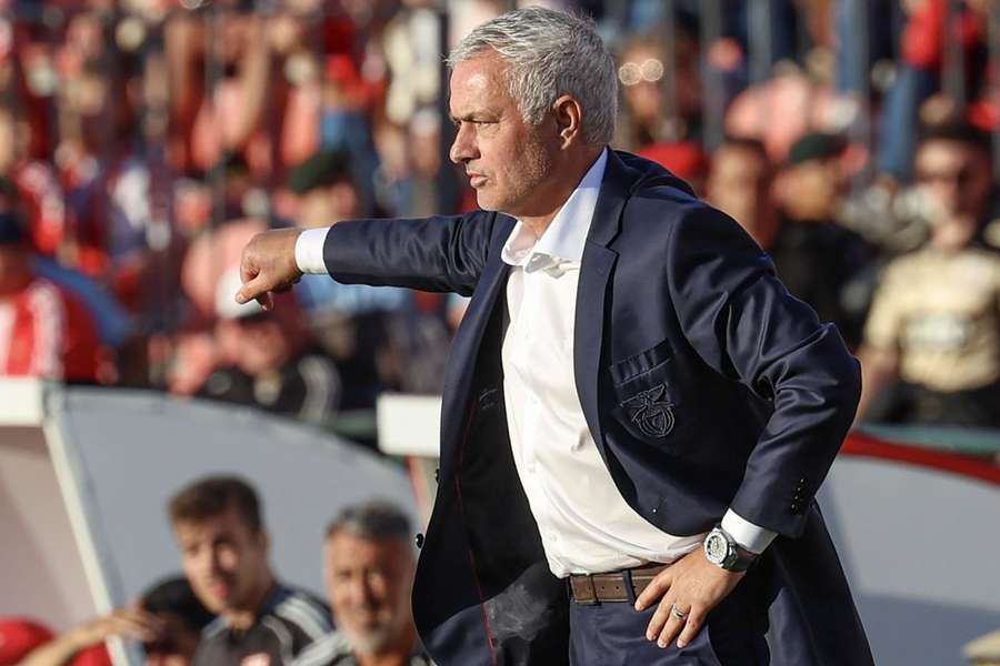 José Mourinho, treinador do Benfica
