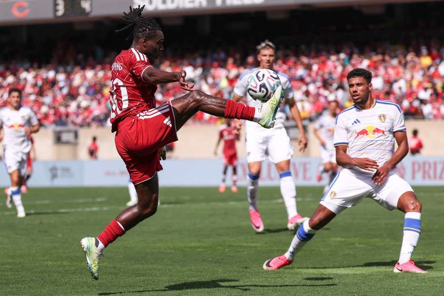Andoni Iraola controls the ball against Leeds Andoni Iraola controls the ball against Leeds