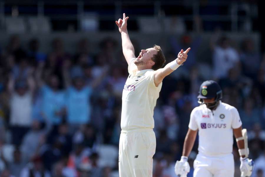 Battling previous fitness issues England's Robinson has been recalled for the South Africa tests