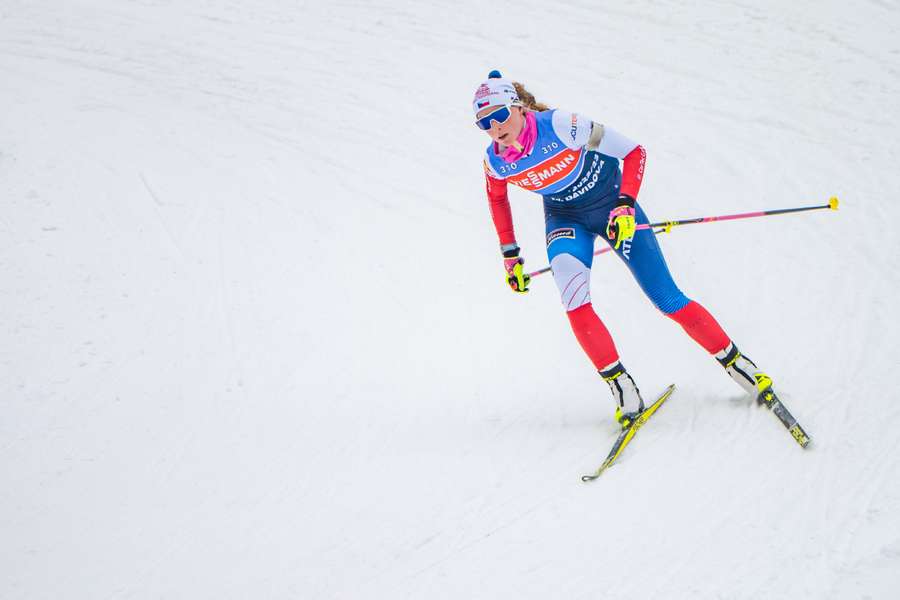 Davidová získala v Hochfilzenu stříbro, ve sprintu ji předčila Herrmannová-Wicková