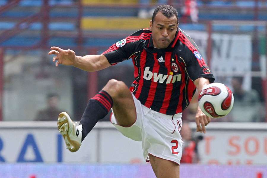 Cafu con la maglia del Milan
