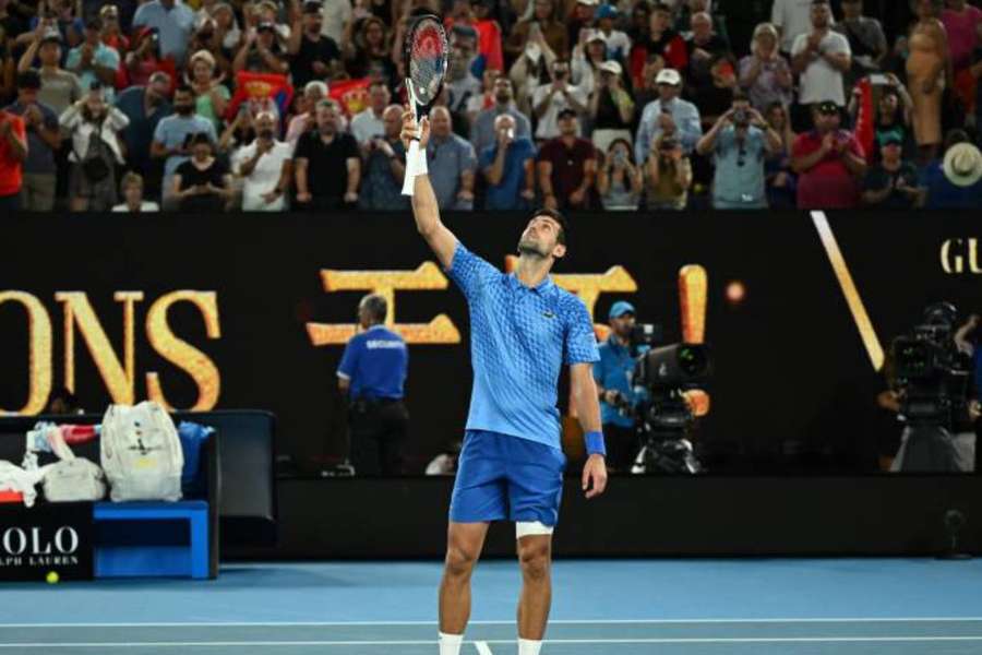 Novak Djokovic pewnie zameldował się w ćwierćfinale Australian Open