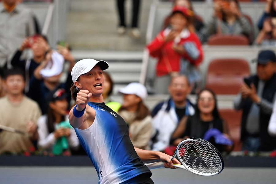 Victorie rapidă pentru Iga Swiatek în finala turneului WTA de la Beijing