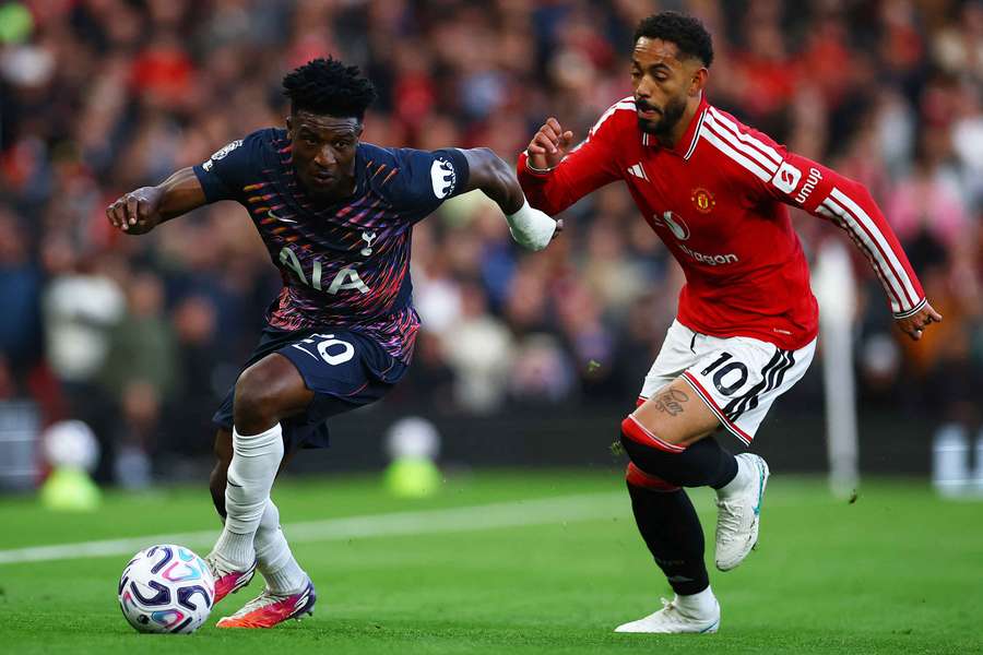 Manchester United e Tottenham ficaram no empate ruim para ambos Manchester United e Tottenham ficaram no empate ruim para ambos