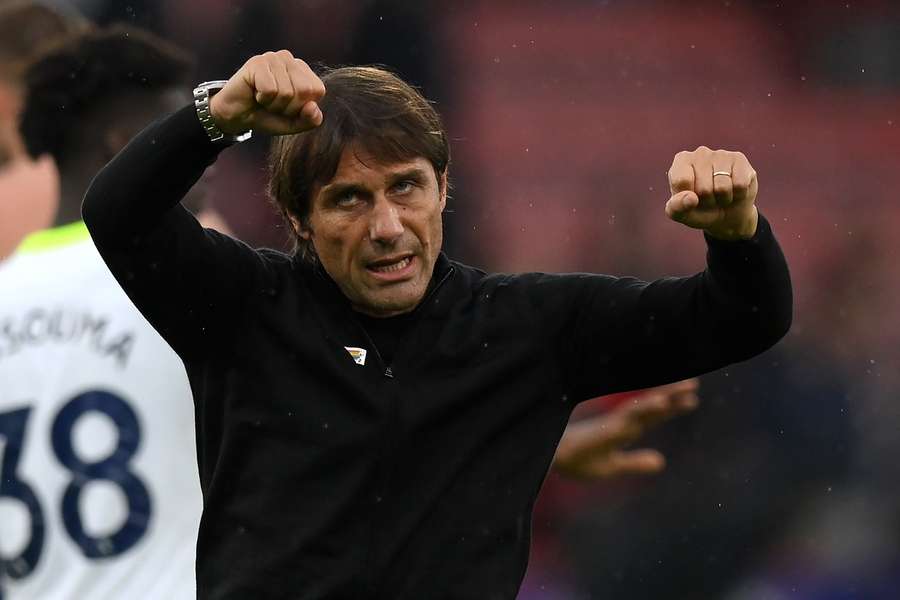 Conte a crezut că va face un atac de cord în ultimele minute ale meciului cu Bournemouth și a fugit la vestiare