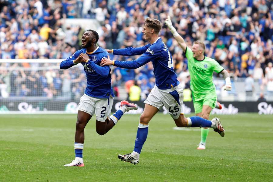 Maitland-Niles célébrant son but égalisateur ce dimanche. Maitland-Niles célébrant son but égalisateur ce dimanche.