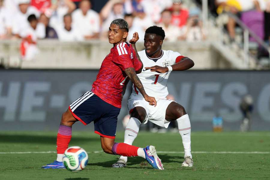 Bukayo Saka em ação pela seleção de Inglaterra Bukayo Saka em ação pela seleção de Inglaterra