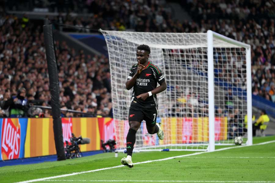 Saka replicates Henry's celebration against Real Madrid