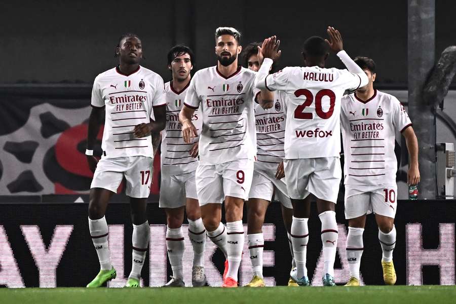 Milan powered through to beat Verona