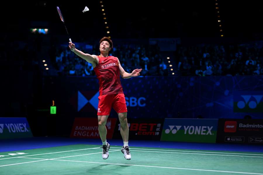 Li Shi Feng in action at the All England Open