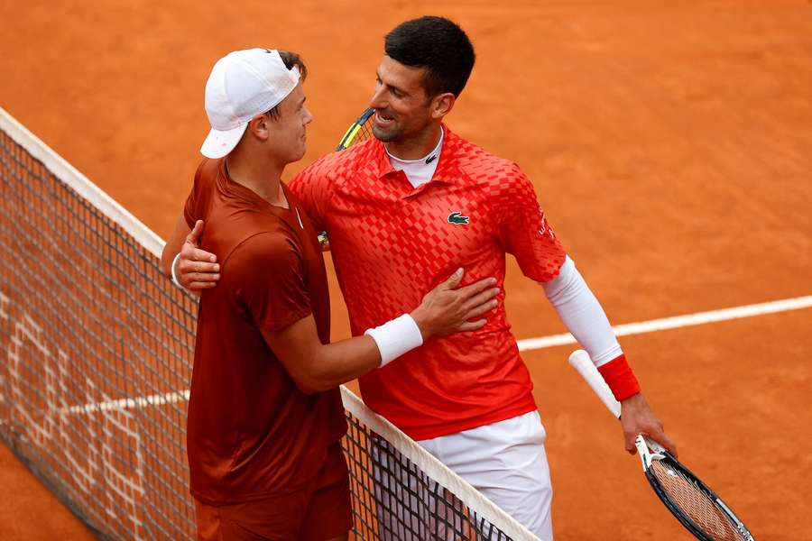 Selvom det var en til tider dramatisk kamp, var der intet andet end respekt mellem Holger Rune og Novak Djokovic efter onsdagens opgør.