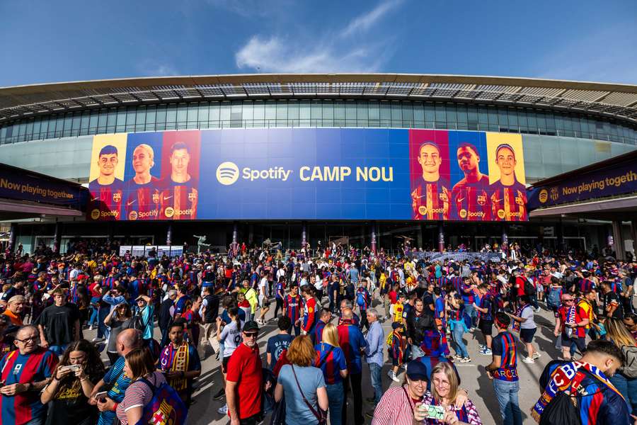 El Barça registró un récord de ingresos en el Camp Nou