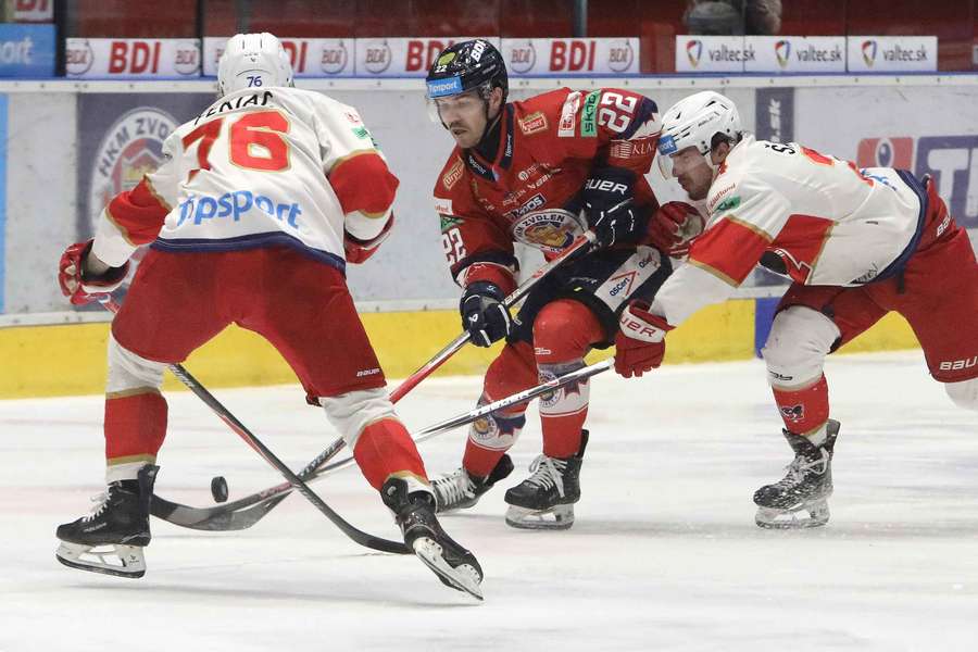 Liptovský Mikuláš vystavil stopku Zvolenu. Liptovský Mikuláš vystavil stopku Zvolenu.