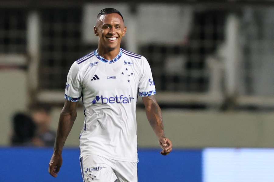 Marquinhos durante jogo do Cruzeiro na temporada 2025