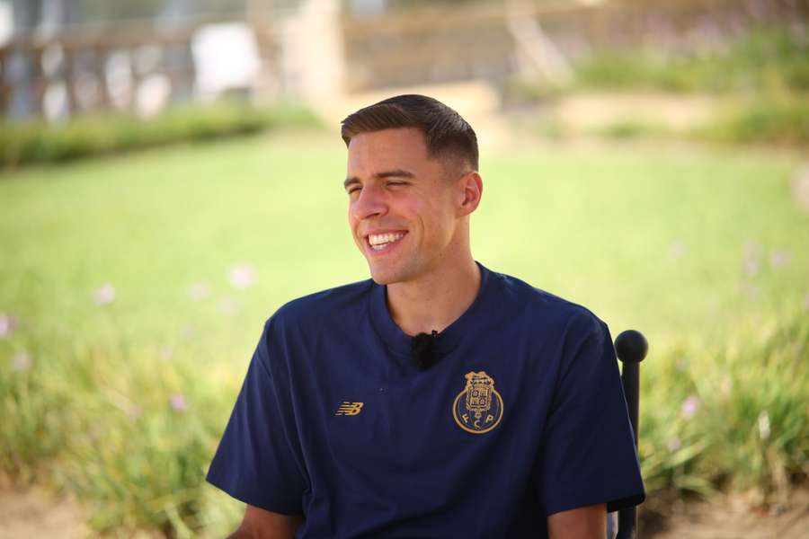 Jan Bednarek esteve oito épocas em Inglaterra