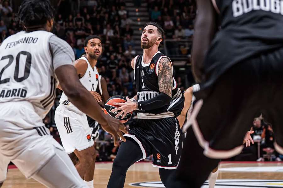 Luca Vildoza ao serviço do Virtus