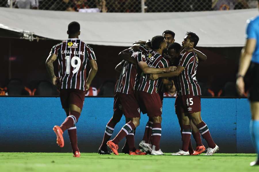 Flu empatou o jogo em um bom começo de segundo tempo