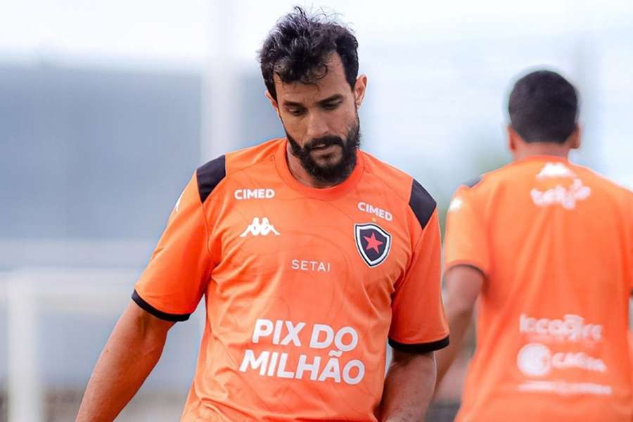 Henrique Dourado não faz mais parte dos planos do Botafogo-PB Henrique Dourado não faz mais parte dos planos do Botafogo-PB
