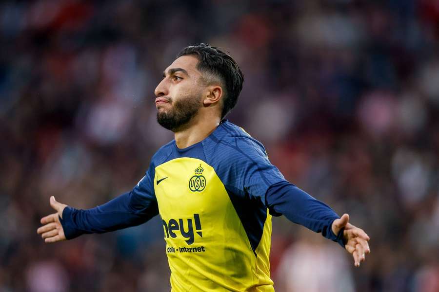 Anouar Ait El Hadj celebrates scoring the 2-0 against PSV