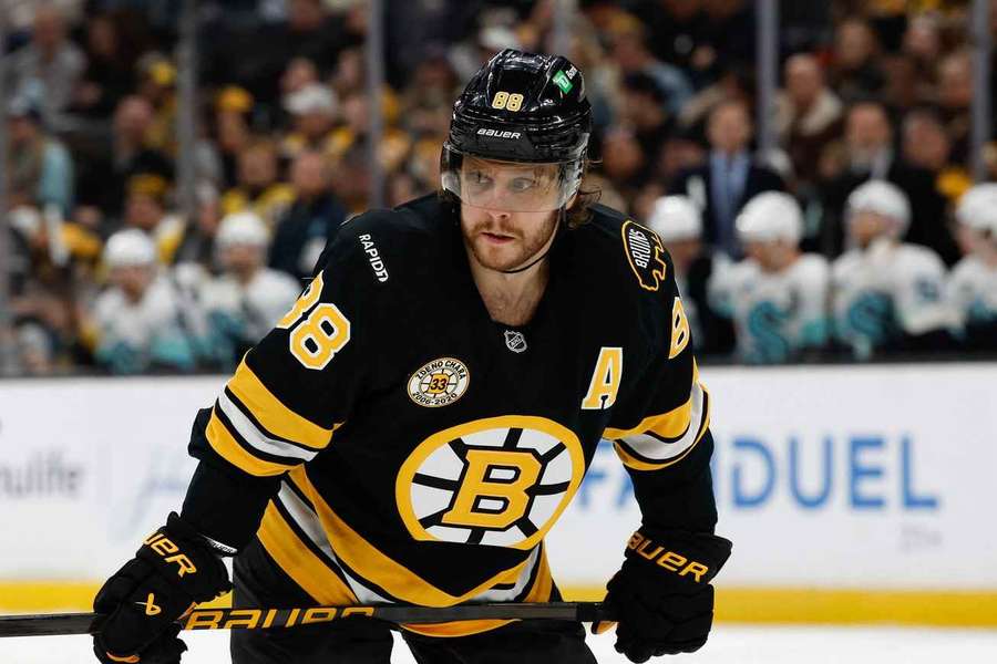 Pastrňákův další skvělý večer. Proti Vegas zapsal tři body a v bodování NHL už je šestý Pastrňákův další skvělý večer. Proti Vegas zapsal tři body a v bodování NHL už je šestý