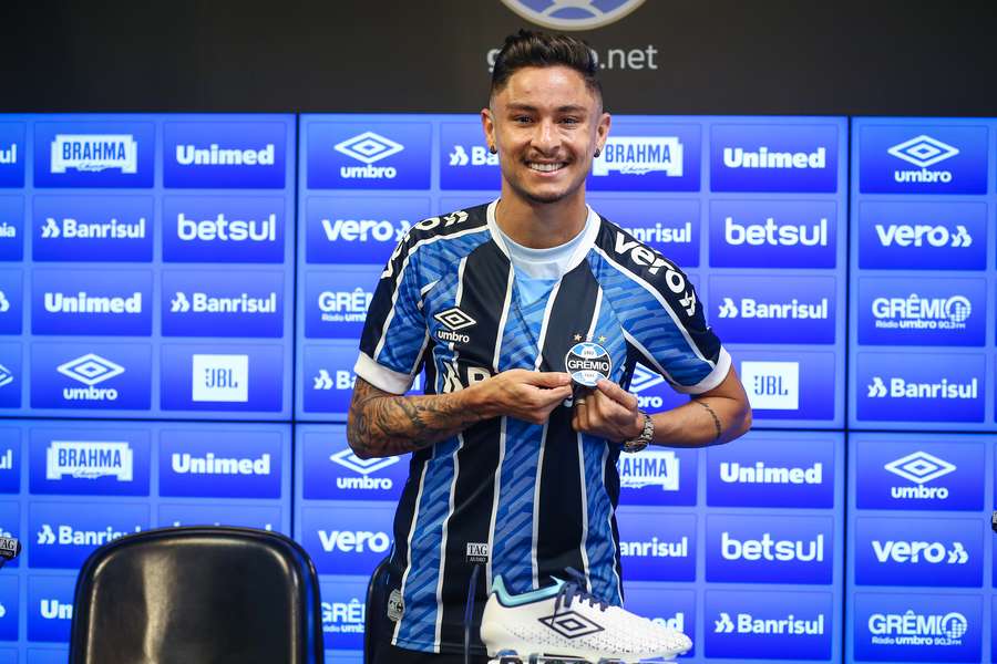 Diogo Barbosa está, atualmente, na reserva do Grêmio