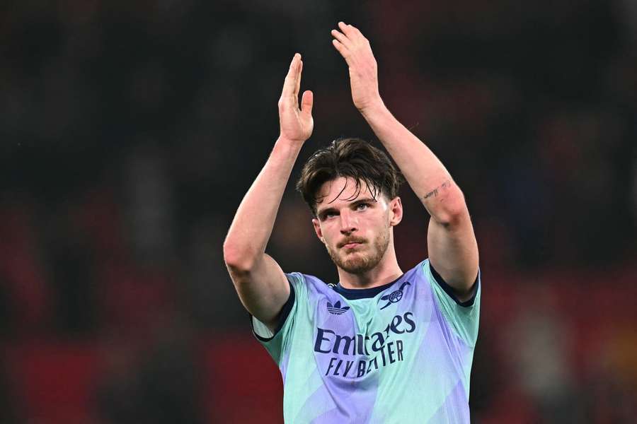 Rice fez gol do Arsenal em empate com Manchester United no domingo (9)