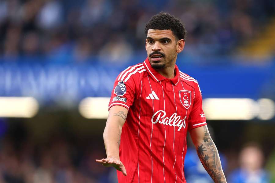 Nottingham Forest’s Gibbs-White wins Premier League prize
