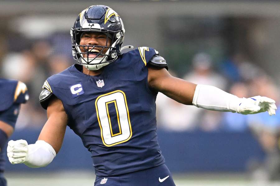 Chargers' Daiyan Henley celebrates after a sack (2025) Chargers' Daiyan Henley celebrates after a sack (2025)