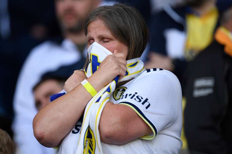 Die Leeds-Fans waren nach Abpfiff verzweifelt.