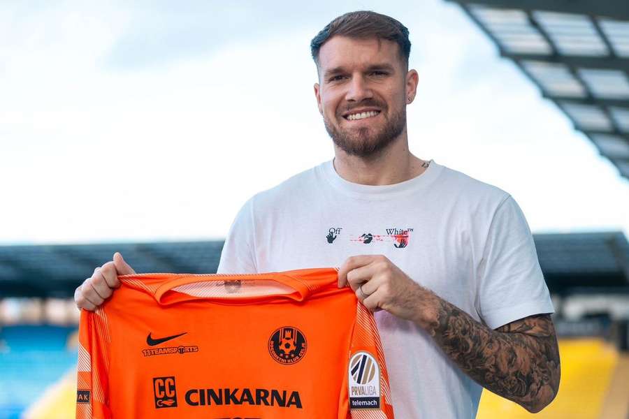 Ricardo Silva é o novo guarda-redes do NK Celje
