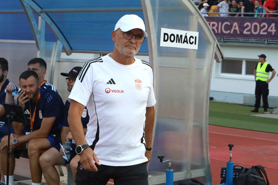 Juraj Jarábek skončil na lavičke Banskej Bystrice.