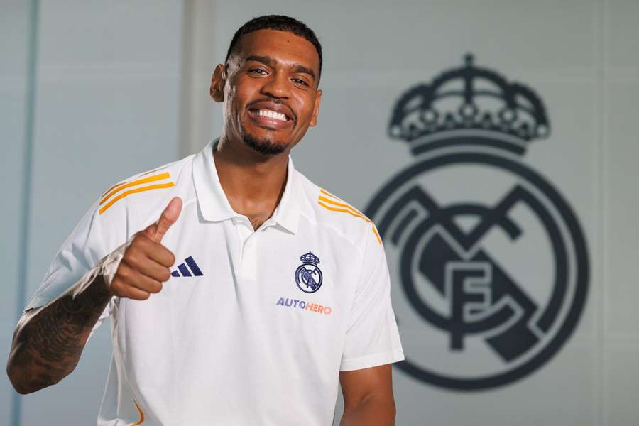 Rathan-Mayes, durante la entrevista en Real Madrid TV