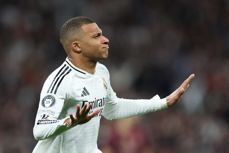 Kylian Mbappé portant les couleurs du Real Madrid cette saison.