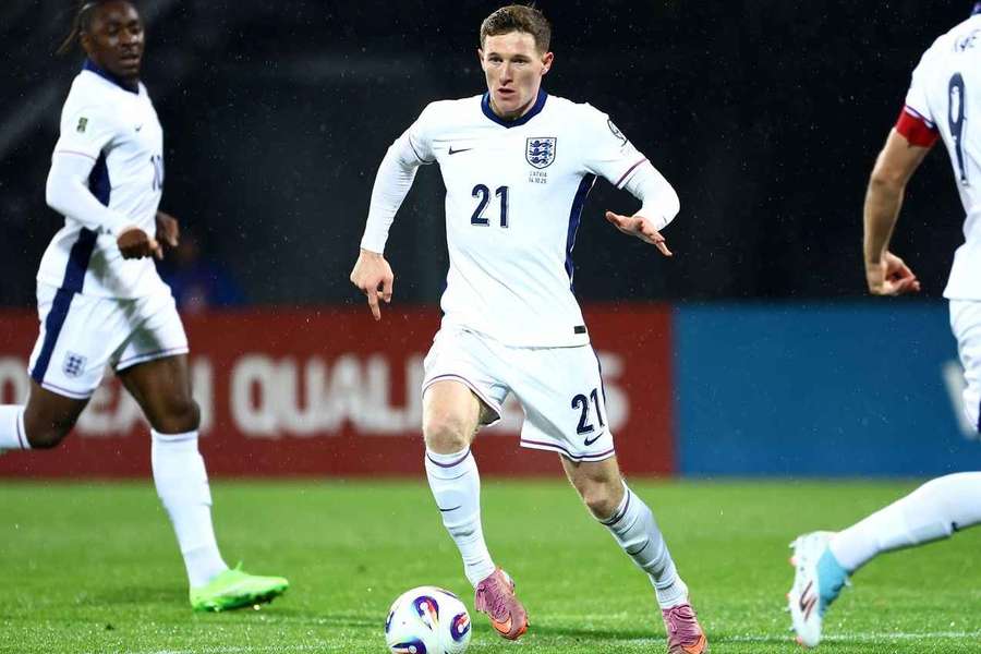 Bristol Rovers president Al-Qafi: Barton was ready to REJECT England star Anderson Bristol Rovers president Al-Qafi: Barton was ready to REJECT England star Anderson