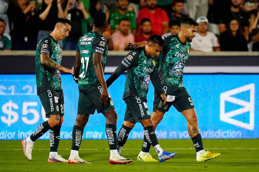 El León gana de forma contundente El León gana de forma contundente