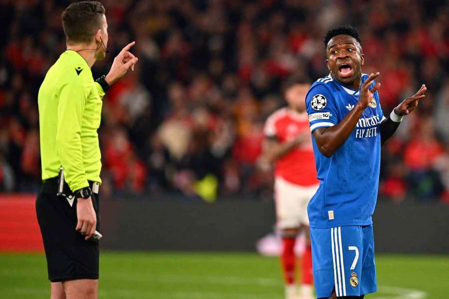 Prima reacție din partea UEFA privind incidentele din meciul Real Madrid - Benfica