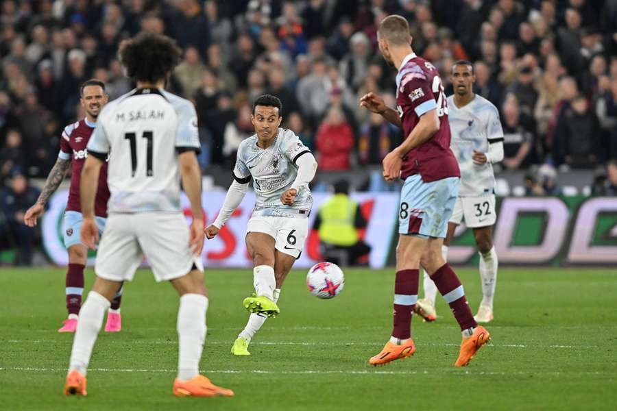 Thiago Alcantara lors de la victoire 2-1 de Liverpool sur West Ham en avril.