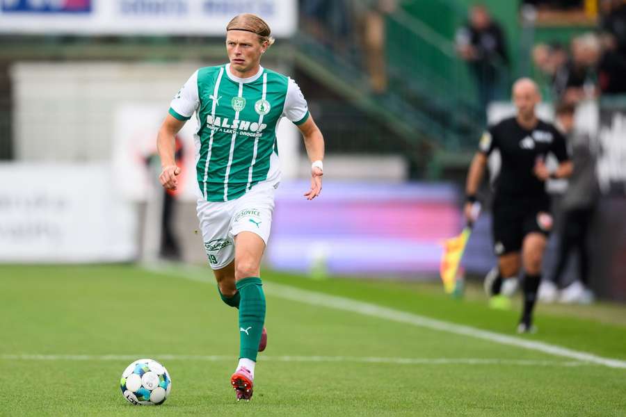 Siňavskij naposledy oblékal dres Bohemians. Siňavskij naposledy oblékal dres Bohemians.