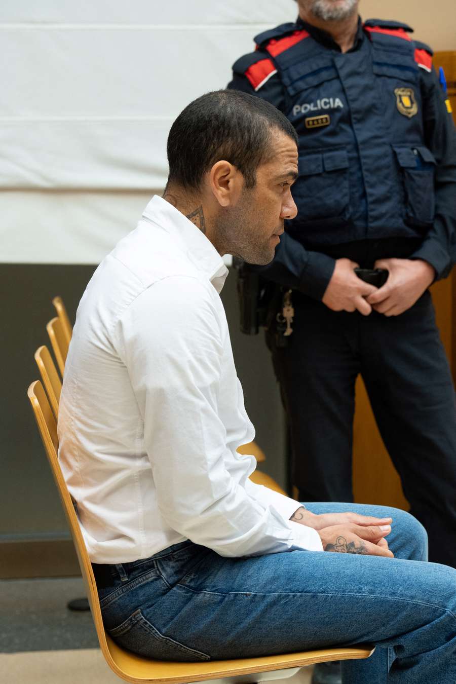 Dani Alves, en el primer día del juicio contra él